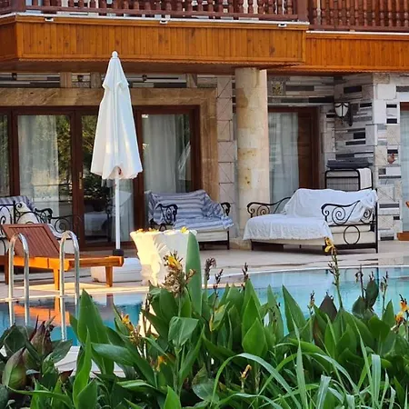 Stunning 10 Bedroom In Dalyan
