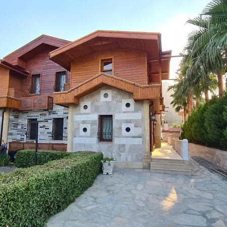 Stunning 10 Bedroom In