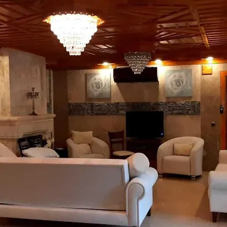 Stunning 10 Bedroom In Hotel 4*